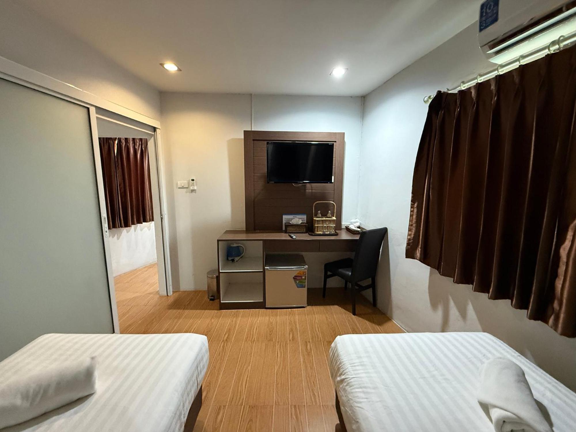 Bed By Cruise Hotel At Samakkhi-Tivanont Nonthaburi Exteriör bild