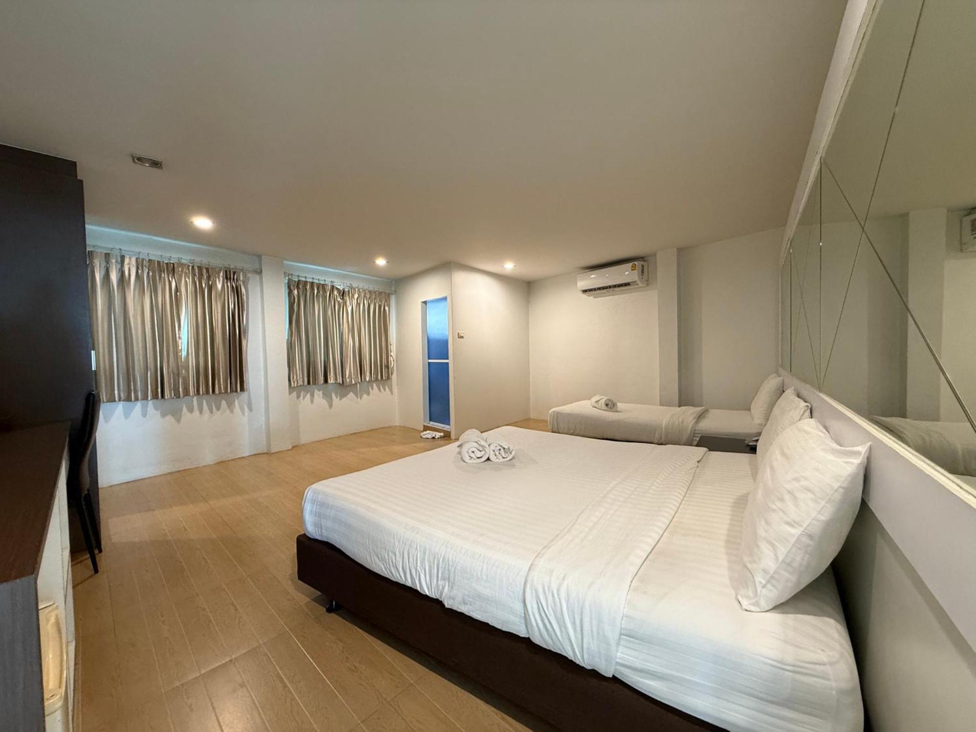 Bed By Cruise Hotel At Samakkhi-Tivanont Nonthaburi Exteriör bild