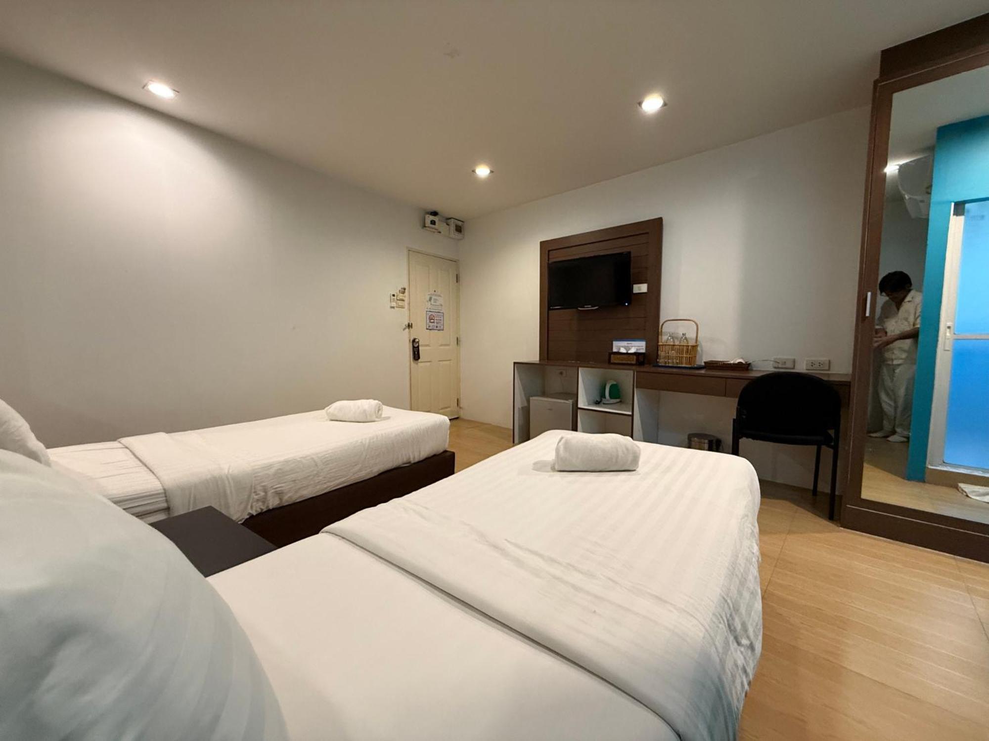 Bed By Cruise Hotel At Samakkhi-Tivanont Nonthaburi Exteriör bild